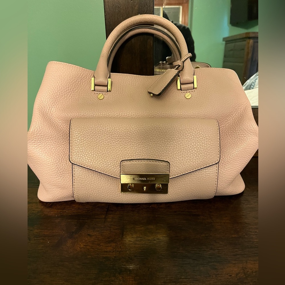 Michael Kors purse